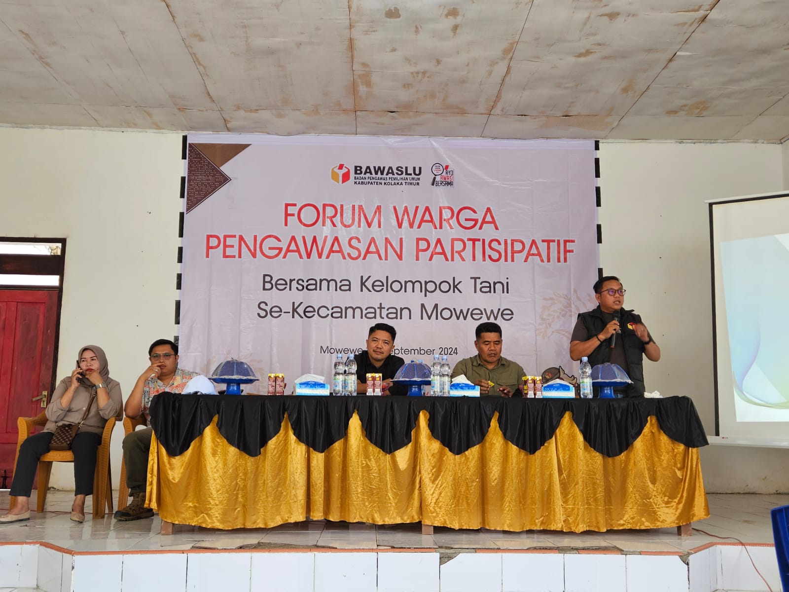 Foto Pimpinan dan Narasumber