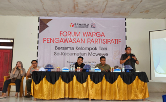 Foto Pimpinan dan Narasumber